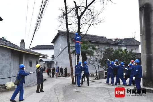 四川廣元 復(fù)工保障給力，24小時(shí)搶通重點(diǎn)招商企業(yè)施工用電